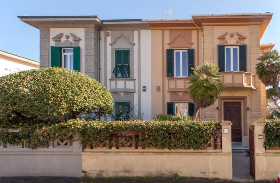 Villa Accademia Livourne Extérieur photo